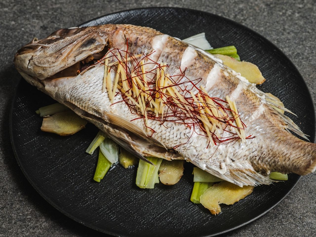 반건조 참돔 생강찜 완성 참고 사진