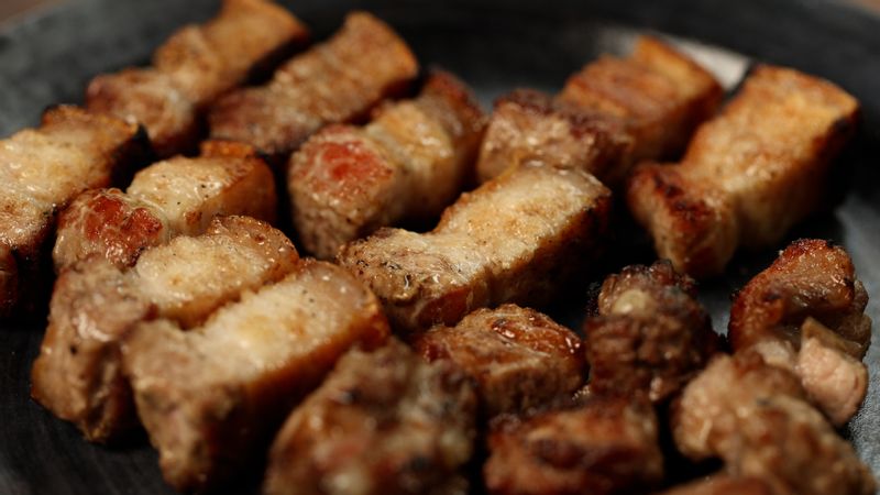 집 밖에서 돼지고기 맛있게 굽.는.법