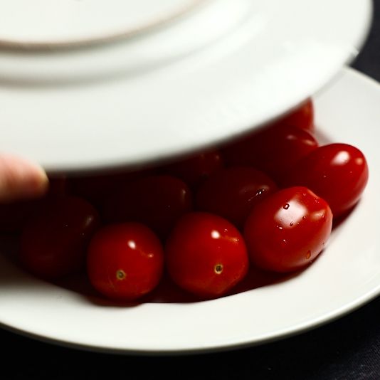 방울토마토 한 번에 예쁘게 써는 법