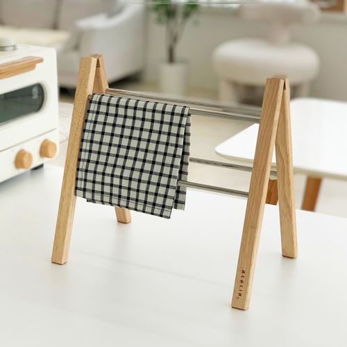 자유롭게 조절가능한 우드 미니건조대