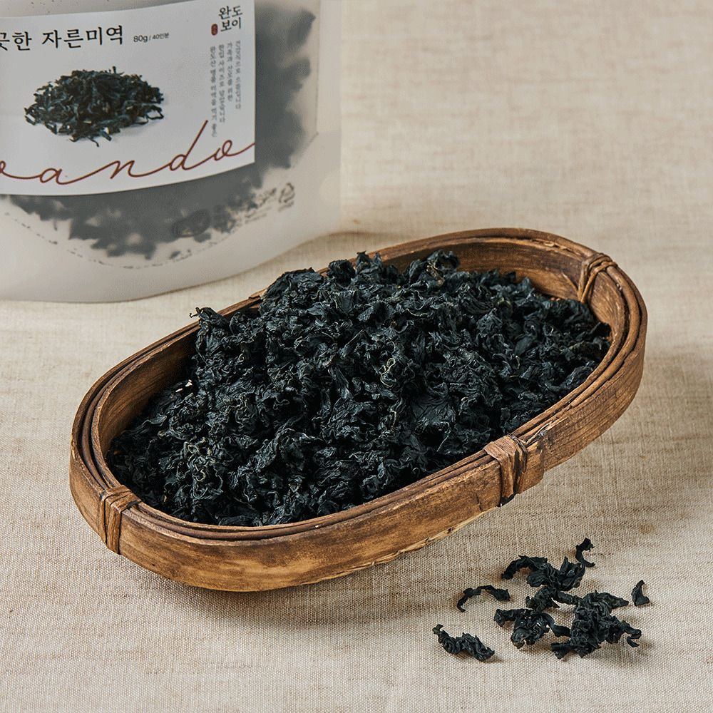 [수산시장] 불리지 않아도 되는! '완도보이 더 깨끗한 자른미역'(80g)