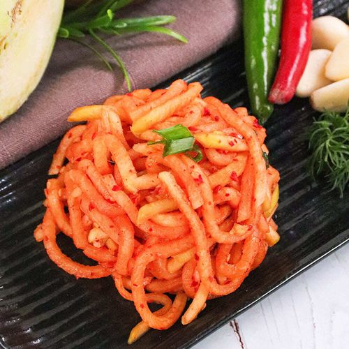 제철무로 만든 아삭매콤 별미 무생채 1kg