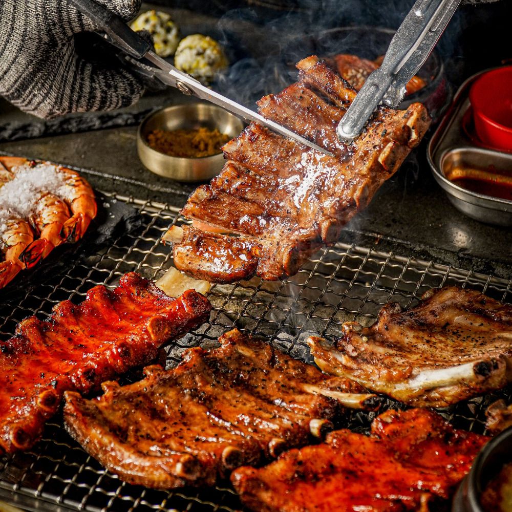 수비드 조리로 속까지 부드럽고 두툼한 통 쪽갈비 (소금/간장/매콤)
