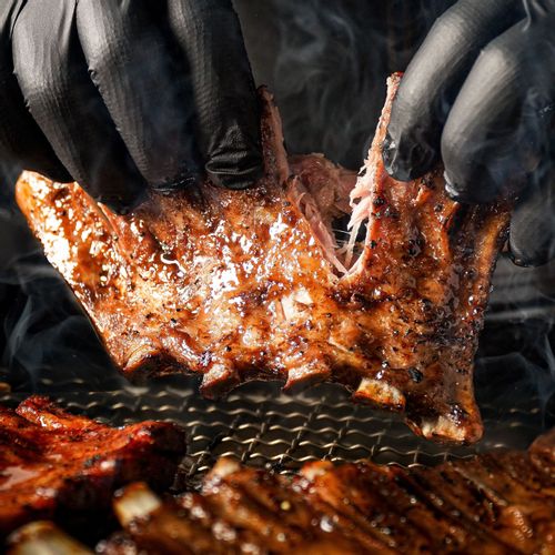 수비드 조리로 속까지 부드럽고 두툼한 통 쪽갈비 (소금/간장/매콤)