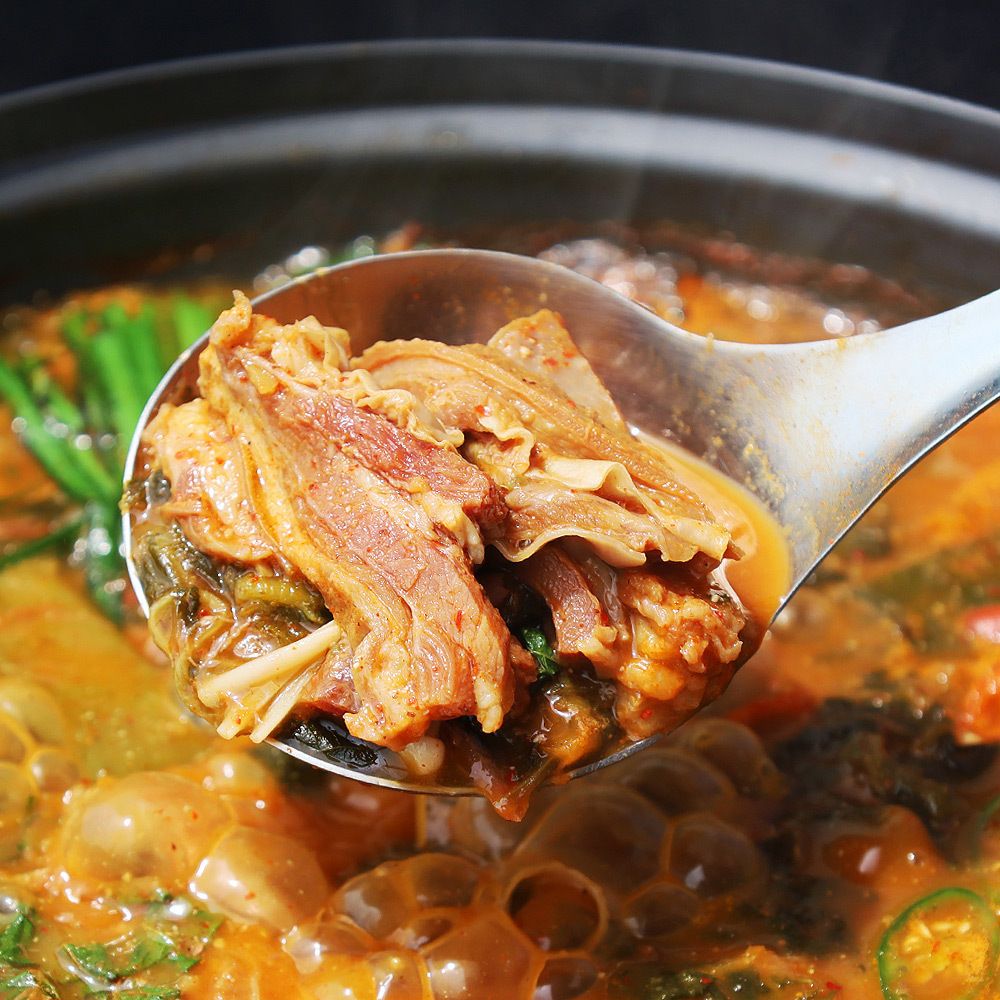 [원주 맛집] 잡내없는 보양식 '약초방' 푸짐한 흑염소 모듬전골 (1.2kg)