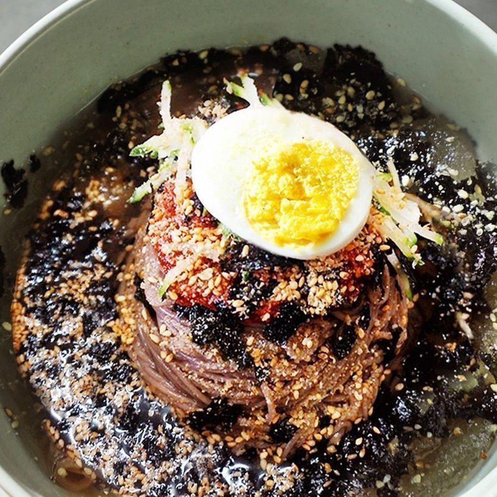 강릉 맛집! 40년 전통의 맛, 새콤달콤 구수한 ‘동해 막국수’ 세트(6~7인)