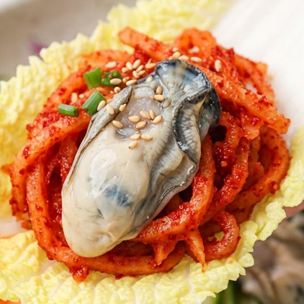 [30년 전통] 통통한 굴 가득 넣은 굴무생채 1kg