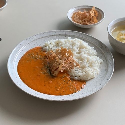 도트 메인 원형 접시