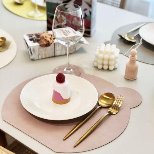 르엔미 곰돌이 양면 방수 가죽 테이블매트