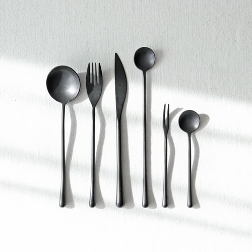웨이브 커트러리 블랙