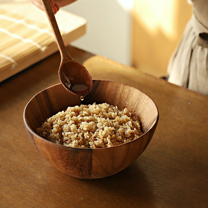 볼에 밥과 밥 양념 재료를 넣고 섞어주세요.
(tip. 나물에 이미 간이 충분하다면 밥에 간을 생략하셔도 좋아요)