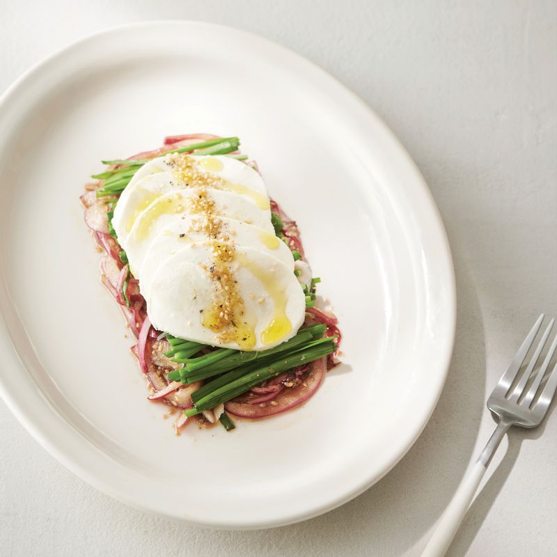 부추 모차렐라 카프레제