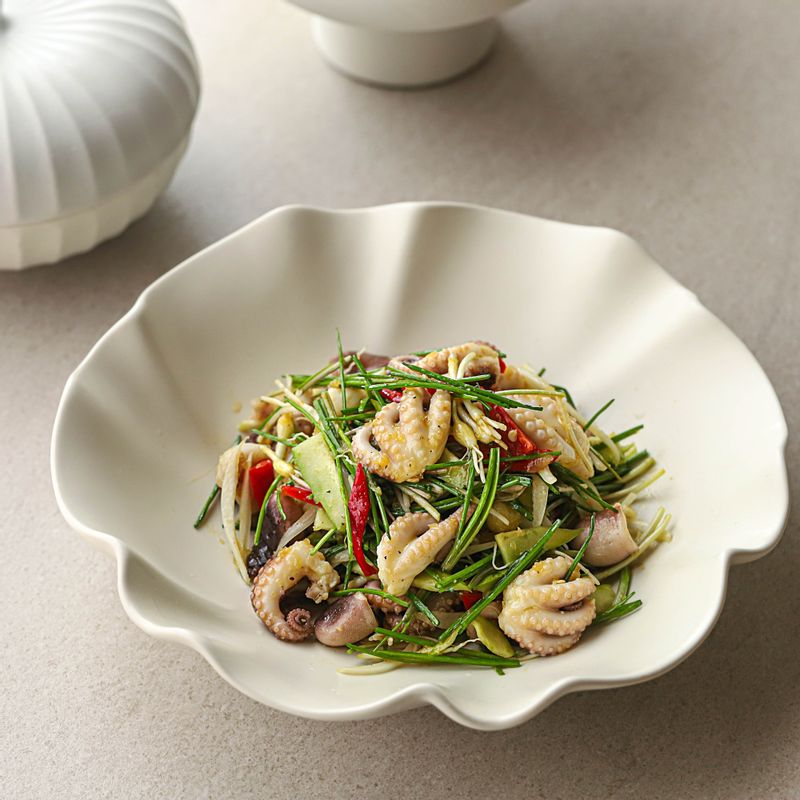 주꾸미 달래 무침