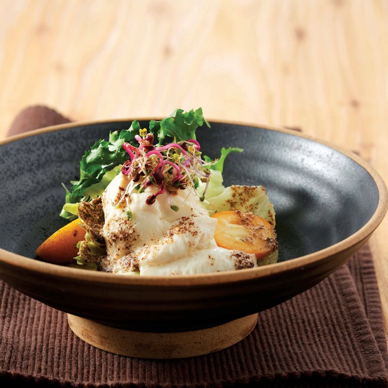 들깨 연두부 샐러드