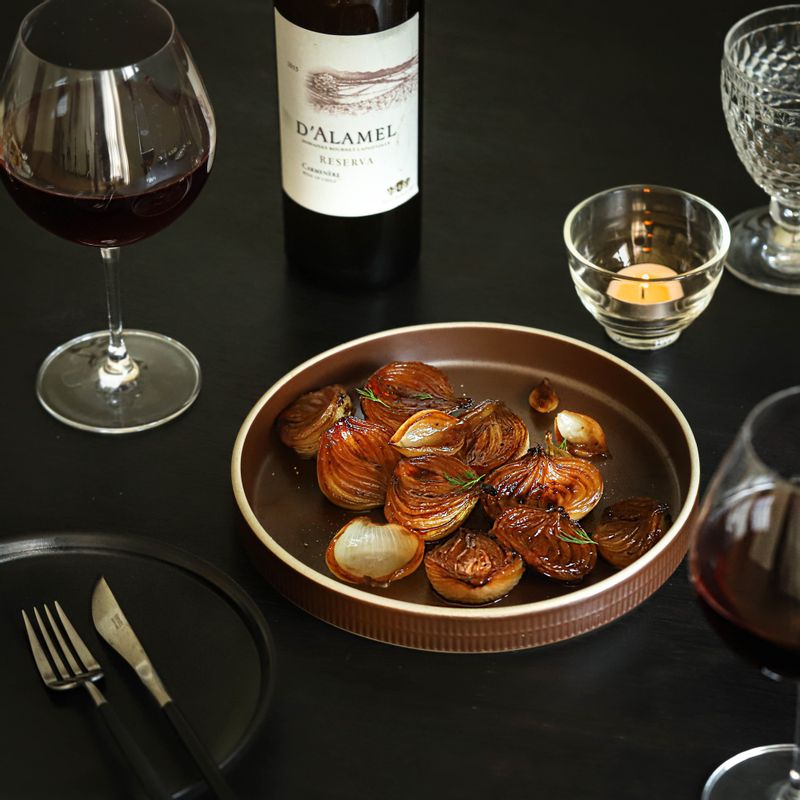 기호에 따라 빵에 곁들여 맛있게 즐겨주세요.
(빵에 크림치즈를 바른 후 발사믹 양파구이를 올려 드시면 더욱 맛있게 드실 수 있답니다)