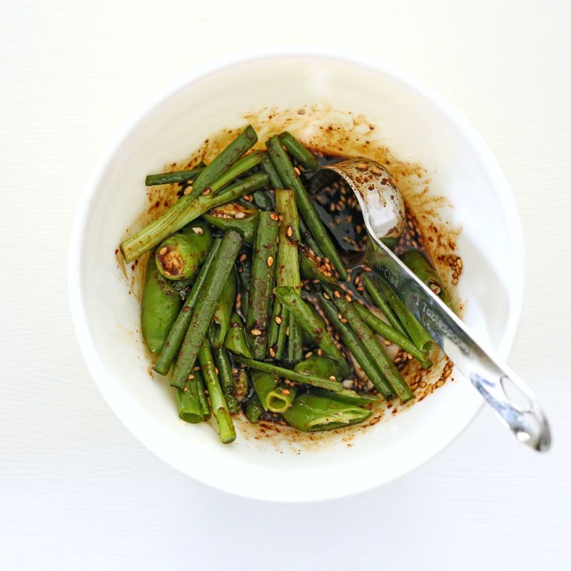 양념장 재료를 모두 넣어 양념장을 만들어주세요.