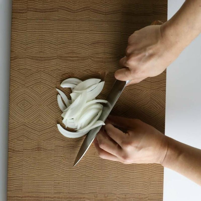 양파는 채썰어주세요.