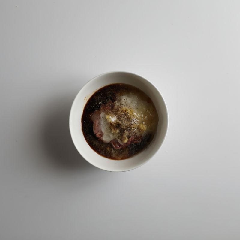 진간장, 국간장을 넣고 골고루 섞어주세요.