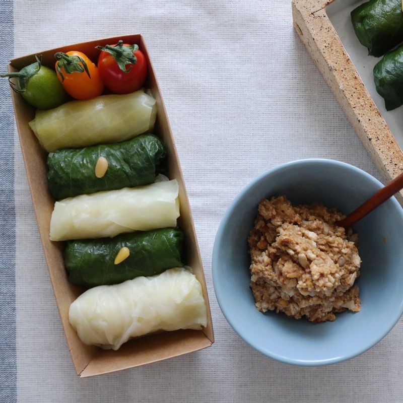 쌈장과 함께 내어 즐겨보세요.