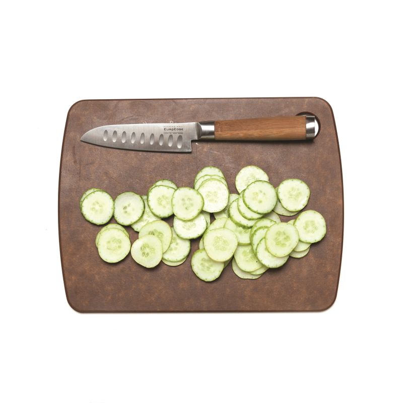 오이 냉수프을 위한 재료 이미지로 오이,레몬,얼음,올리브오일,소금, 굵은 후춧가루 등으로 구성 되어있습니다.