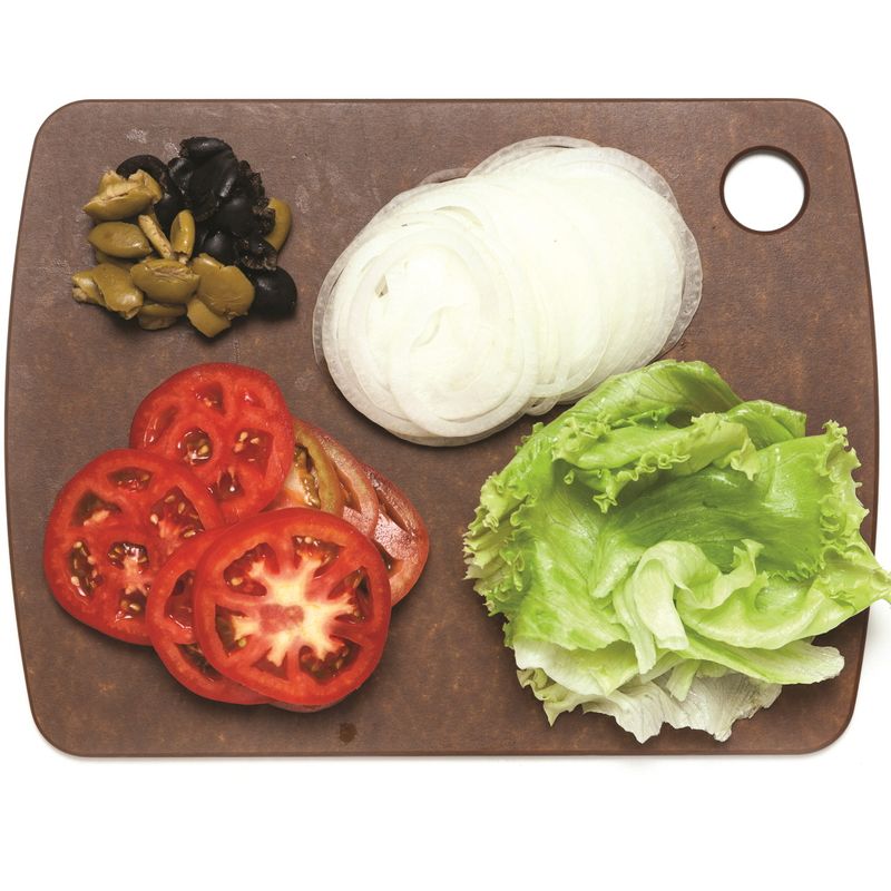 올리브 샌드위치을 위한 재료 이미지로 토스트식빵,그린, 블랙 올리브,토마토,양상추,양파 등으로 구성 되어있습니다.