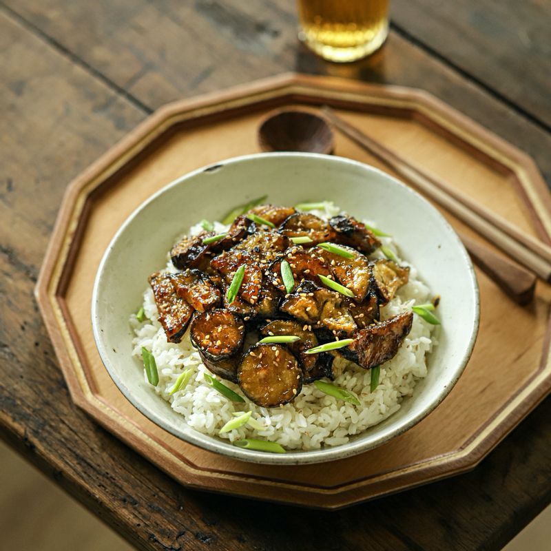 가지,가지덮밥,데리야키소스,데리야끼,데리야끼가지덮밥,덮밥,한끼,한그릇