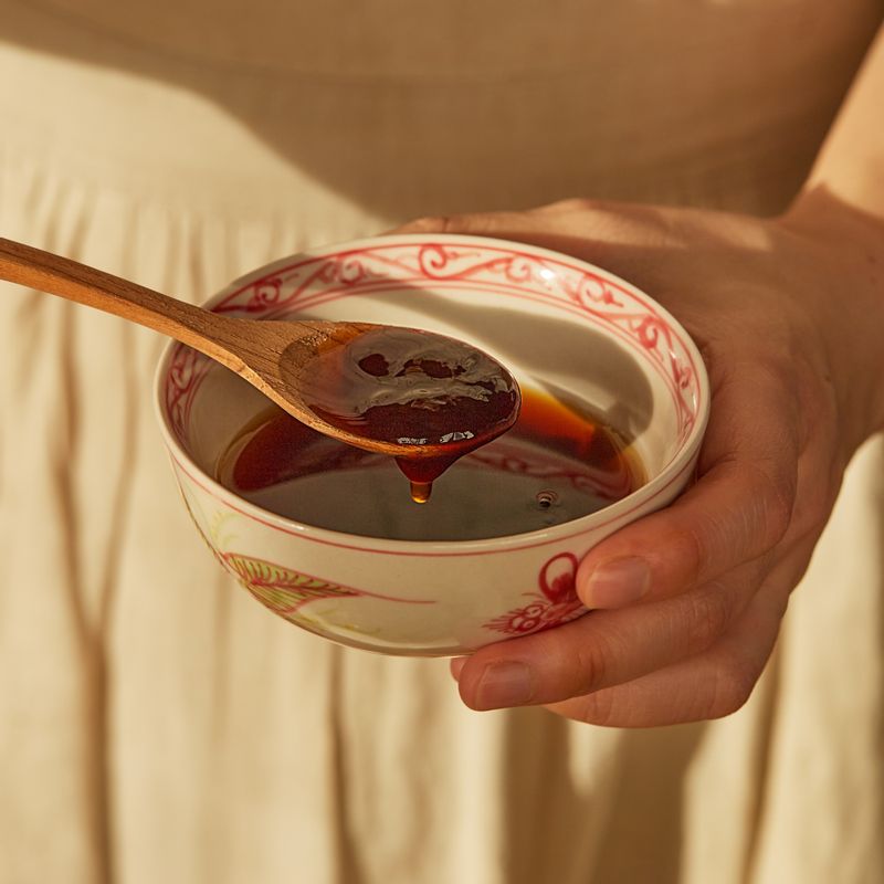 볼에 양념 재료를 넣어 섞어주세요.