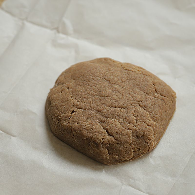 냉장실에서 10분간 휴지시켜주세요.