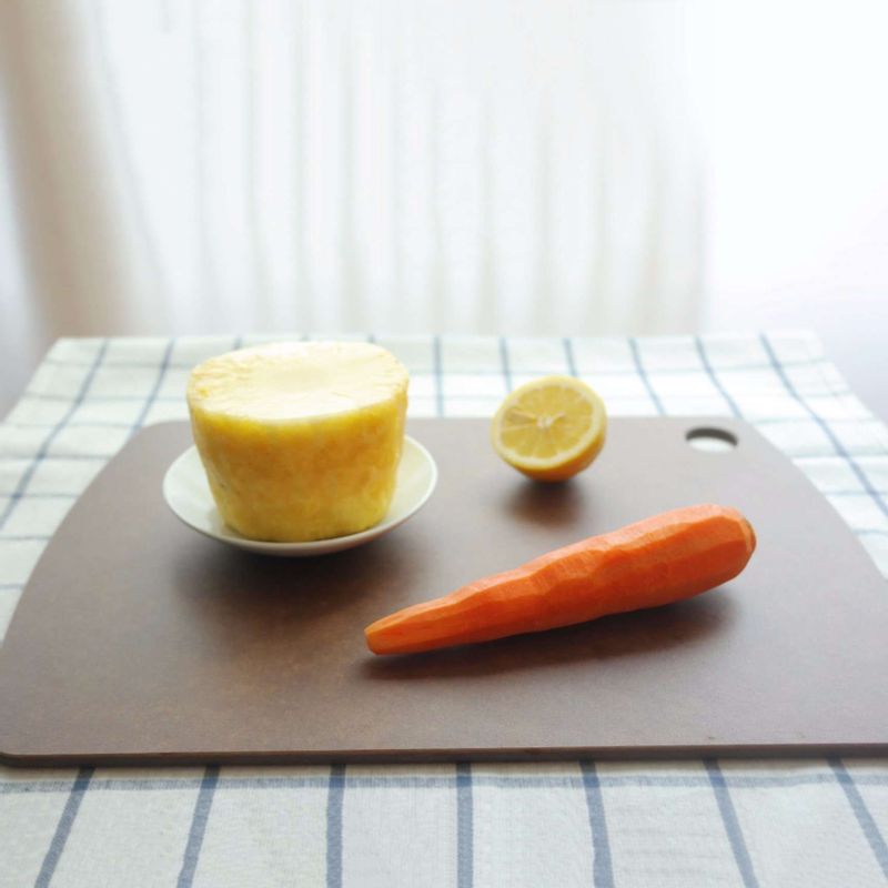 당근파인애플잼을 위한 재료 이미지로 당근,파인애플,설탕(유기농),레몬즙 등으로 구성 되어있습니다.