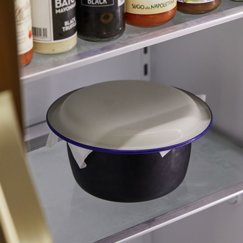 보온이 끝나면 뚜껑을 씌워 냉장고에서 24시간 보관해주세요.