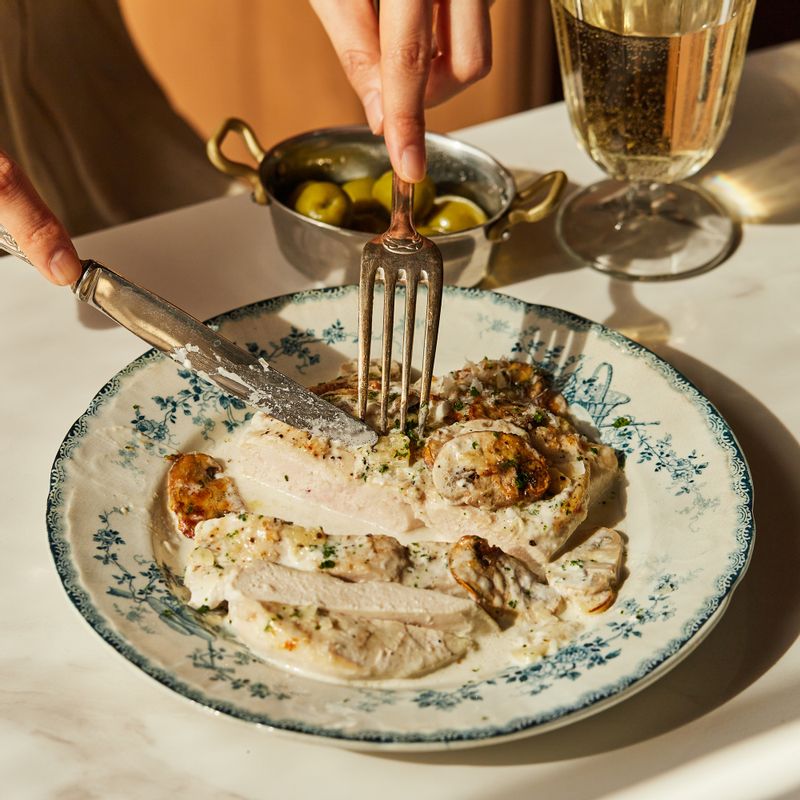 초대요리, 메인요리, 양식, 닭가슴살, 크림소스, 닭고기, 버섯, 양송이버섯, 고단백