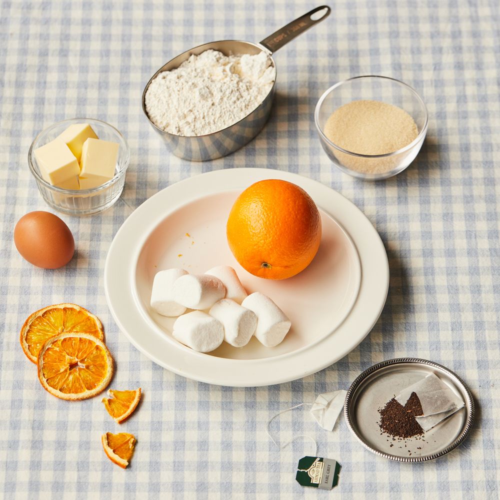 오렌지 스모어쿠키을 위한 재료 이미지로 마시멜로우,오렌지 제스트,얼그레이 티,무염 버터,황설탕 등으로 구성 되어있습니다.