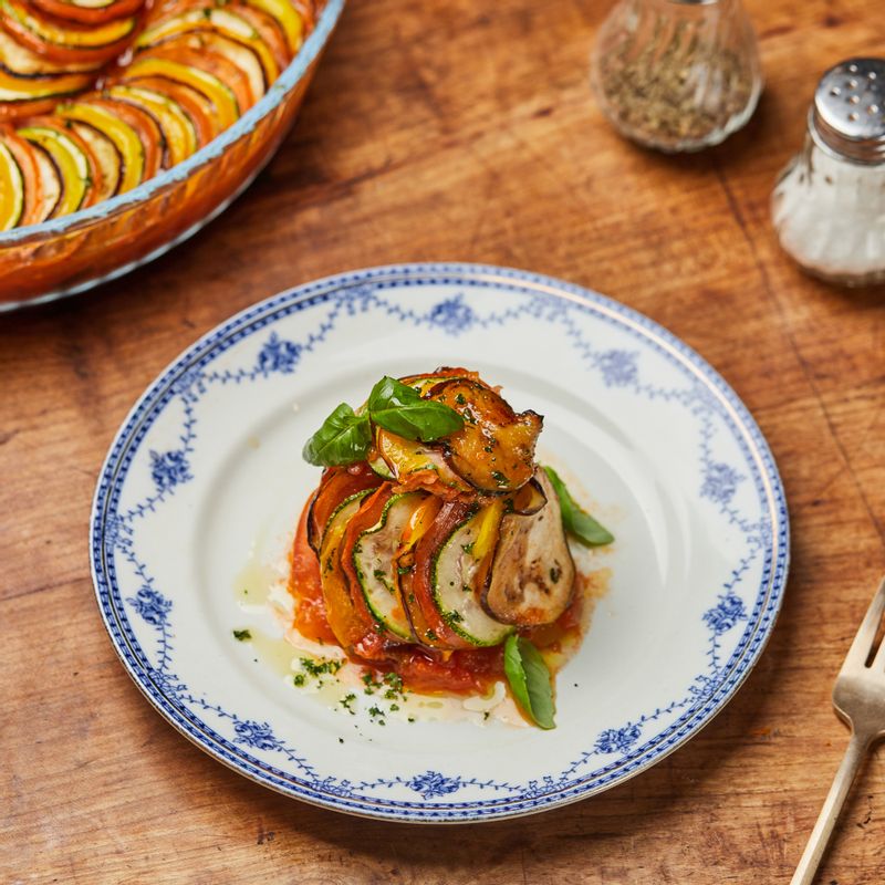 프랑스, 스튜, 채식, 비건, 양식, 토마토, 토마토소스, 건강식, 연말요리, 파프리카, 가지, 애호박, 메인요리