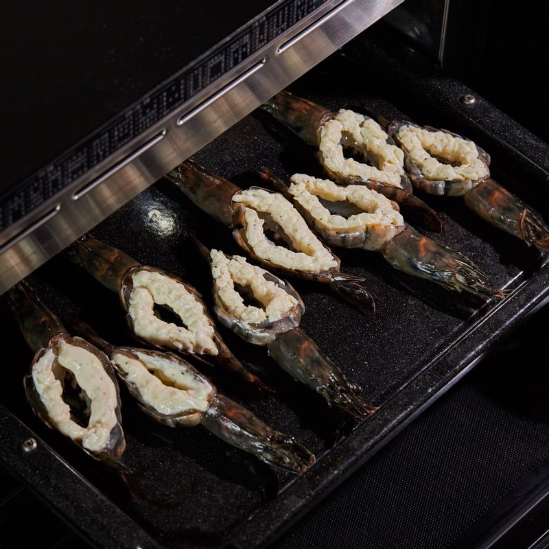 법랑 접시를 3단에 넣은 후 광파오븐 수동 요리 <구이>에서 17분간 구워주세요.