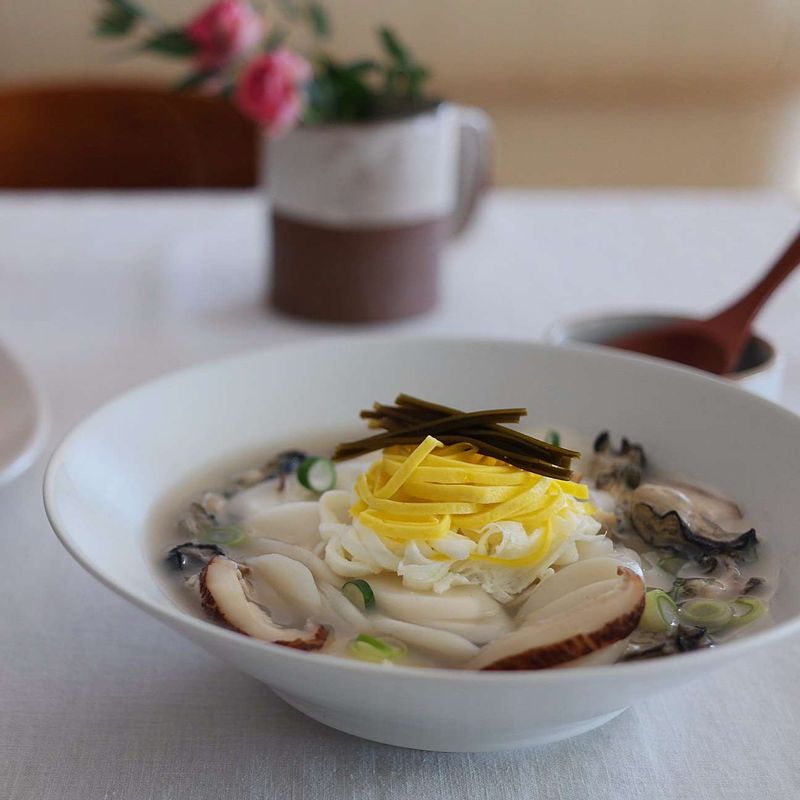 굴떡국,떡국,굴,설떡국,설날떡국,떡국만드는법,떡국레시피,굴요리,굴제철요리, 가래떡,떡국떡,쌀떡볶이,쌀떡국,국물요리, 굴떡국만드는법