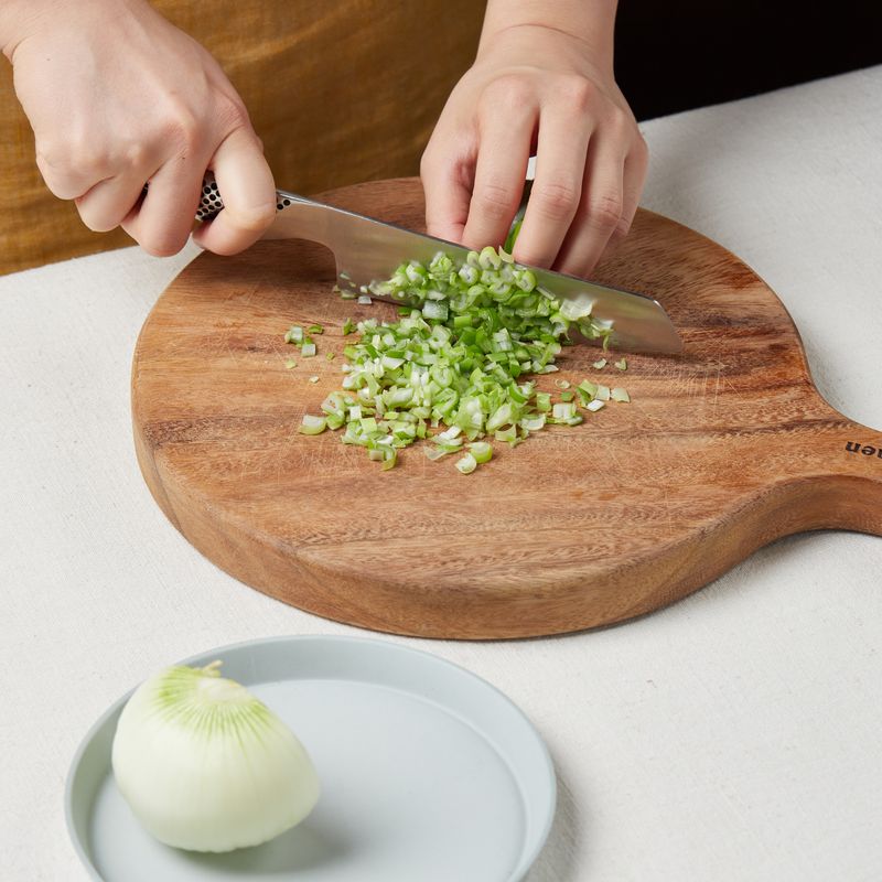 양파와 대파는 잘게 다져주세요.