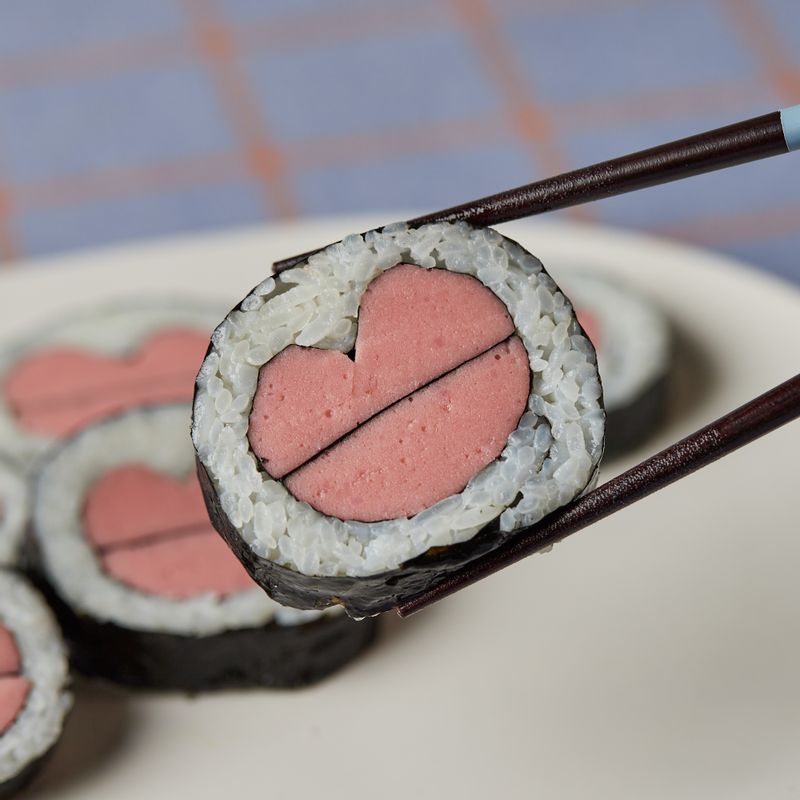 입술,김밥,소시지,분홍소시지,김밥레시피,김밥추천,김밥만드는법,김밥마는법,김밥잘마는법,새해요리,2024년,신년운세,부적,입술김밥,입술김밥레시피,입술김밥만드는법