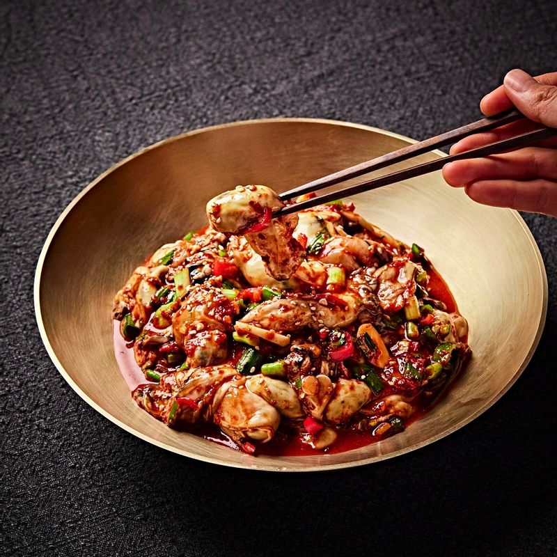 접시에 담아 맛있게 즐겨주세요.