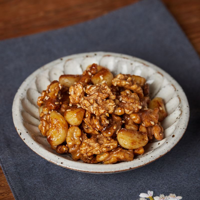 호두,마늘,호두마늘볶음,호두마늘볶음레시피,호두마늘볶음만드는법,반찬,밑반찬,밥반찬,반찬추천