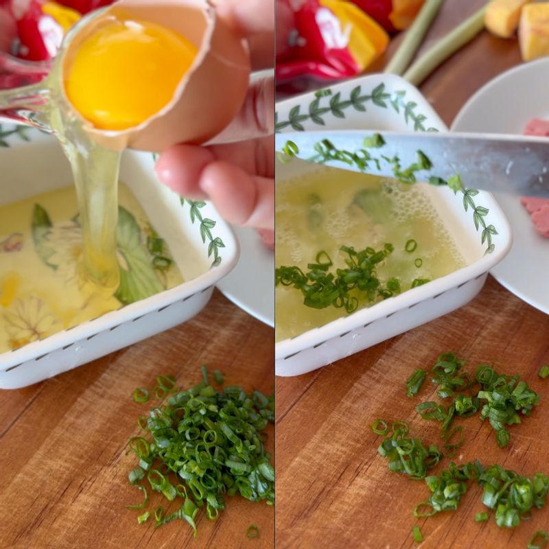 할머니 이불 계란말이을 위한 재료 이미지로 흰 쌀밥,소금,참기름,김,올리브오일 등으로 구성 되어있습니다.