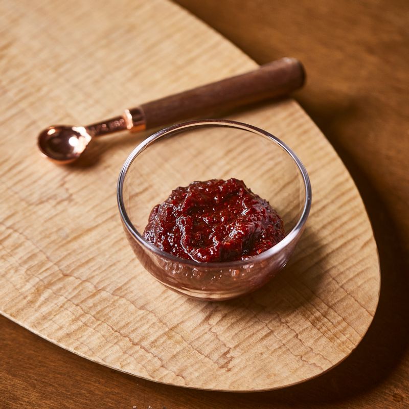 볼에 양념 재료를 넣고 섞어주세요.