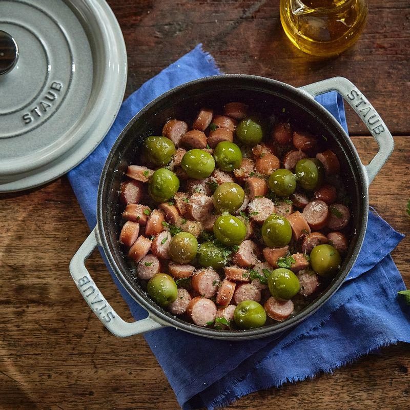 올리브 소시지 솥밥