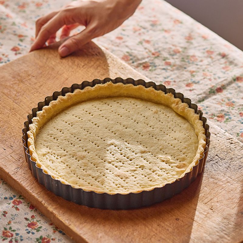 180도로 예열된 오븐에 10~12분간 구워주신 후 식혀주세요.