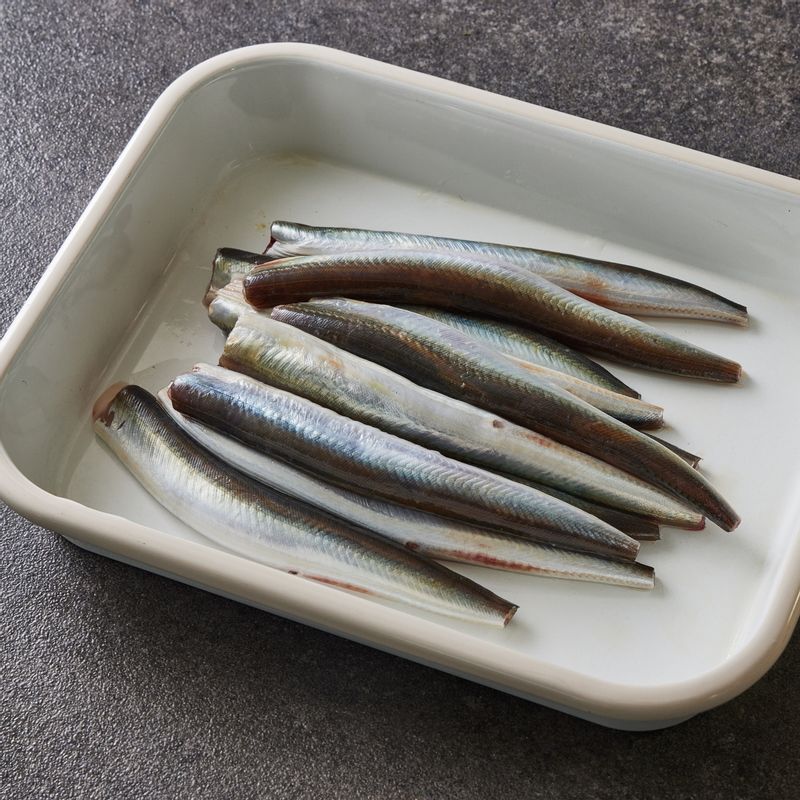 키친타올로 양미리 물기를 제거해주세요.