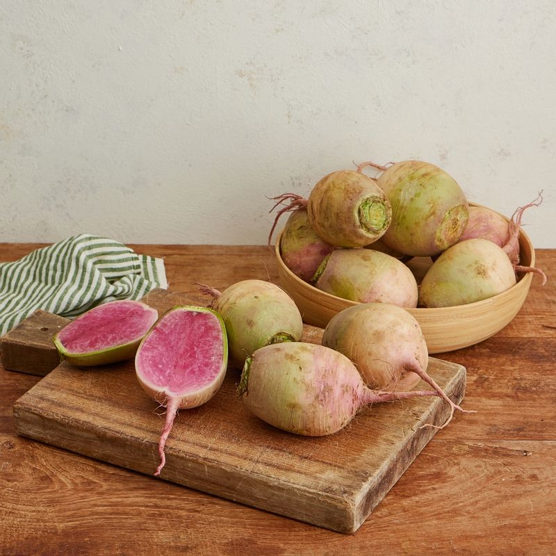 수박무 피클 을 위한 재료 이미지로 수박무 등으로 구성 되어있습니다.