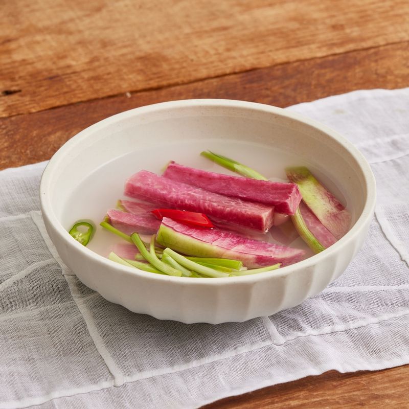 실온에서 1~2일정도 익힌 후 냉장고에 넣어 숙성시켜 맛있게 즐겨주세요.