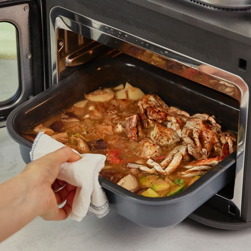 도어를 닫고 Smart Switch를 선택하고 온도를 180도로, 시간을 15분으로 설정해 주세요. START를 눌러 조리를 시작해 주세요.