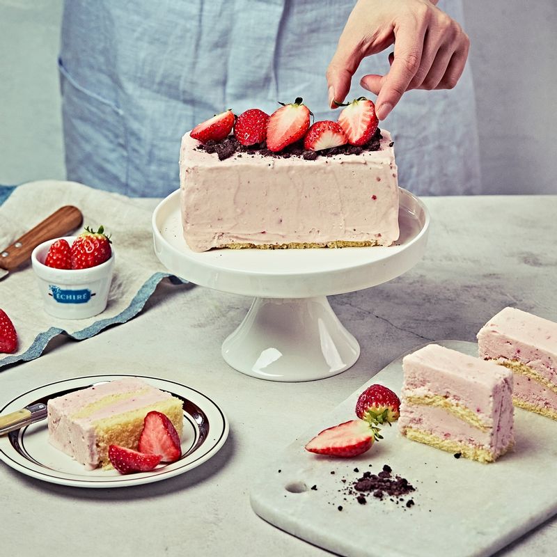 아이스크림, 케이크, 디저트, 딸기