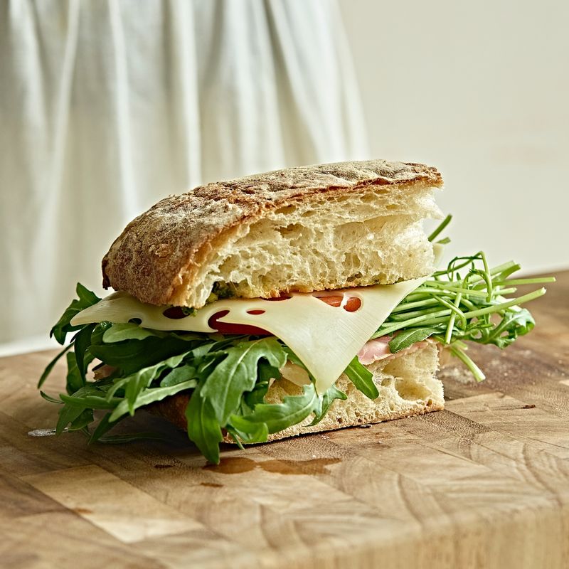 먹기 좋은 크기로 썰어서 맛있게 즐겨주세요!