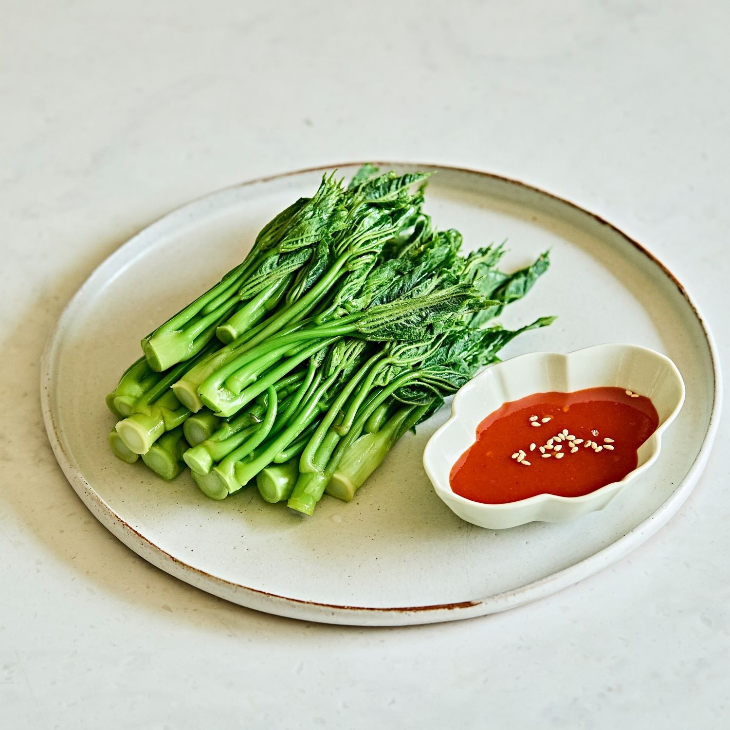 엄나무순숙회, 봄나물, 나물반찬, 제철나물, 초고추장요리, 해독음식, 데치기요리, 향긋한봄요리, 간단반찬